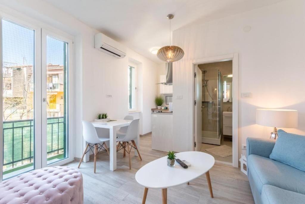 Apartments And Room Poesia Split Luaran gambar