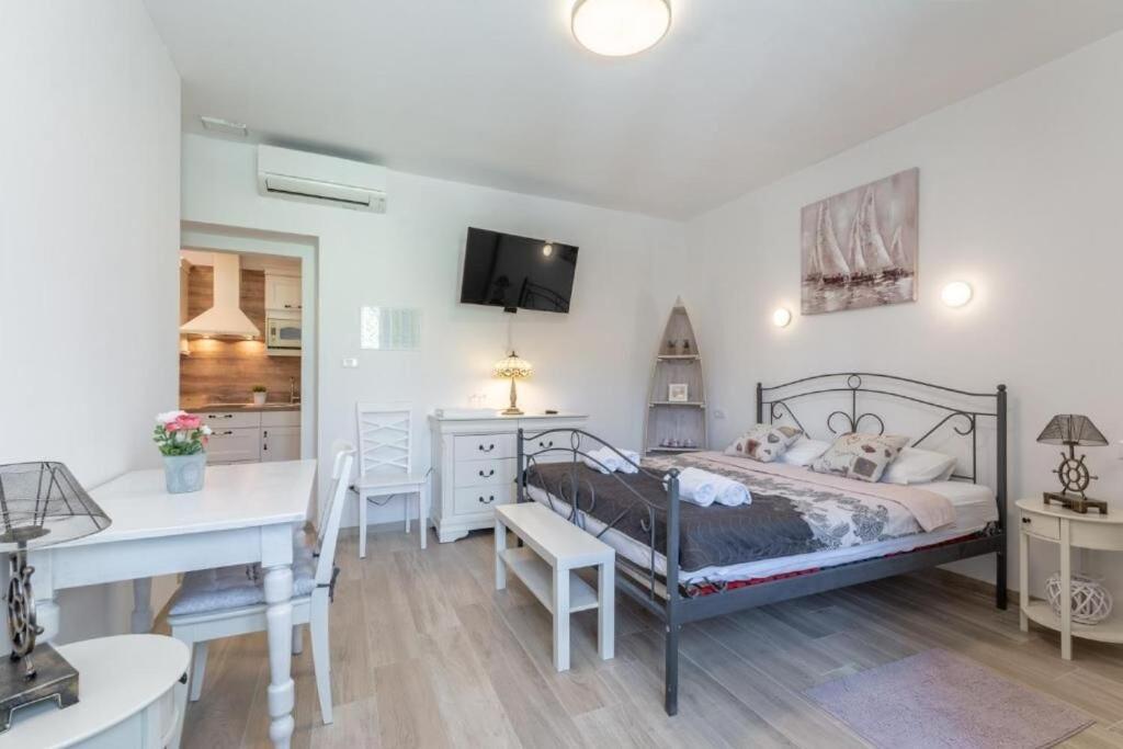 Apartments And Room Poesia Split Luaran gambar